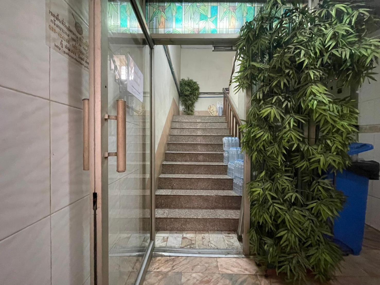 פאטאיה Oyo 75494 President Apartment מראה חיצוני תמונה