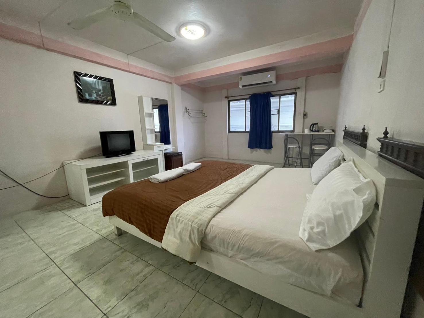 פאטאיה Oyo 75494 President Apartment מראה חיצוני תמונה