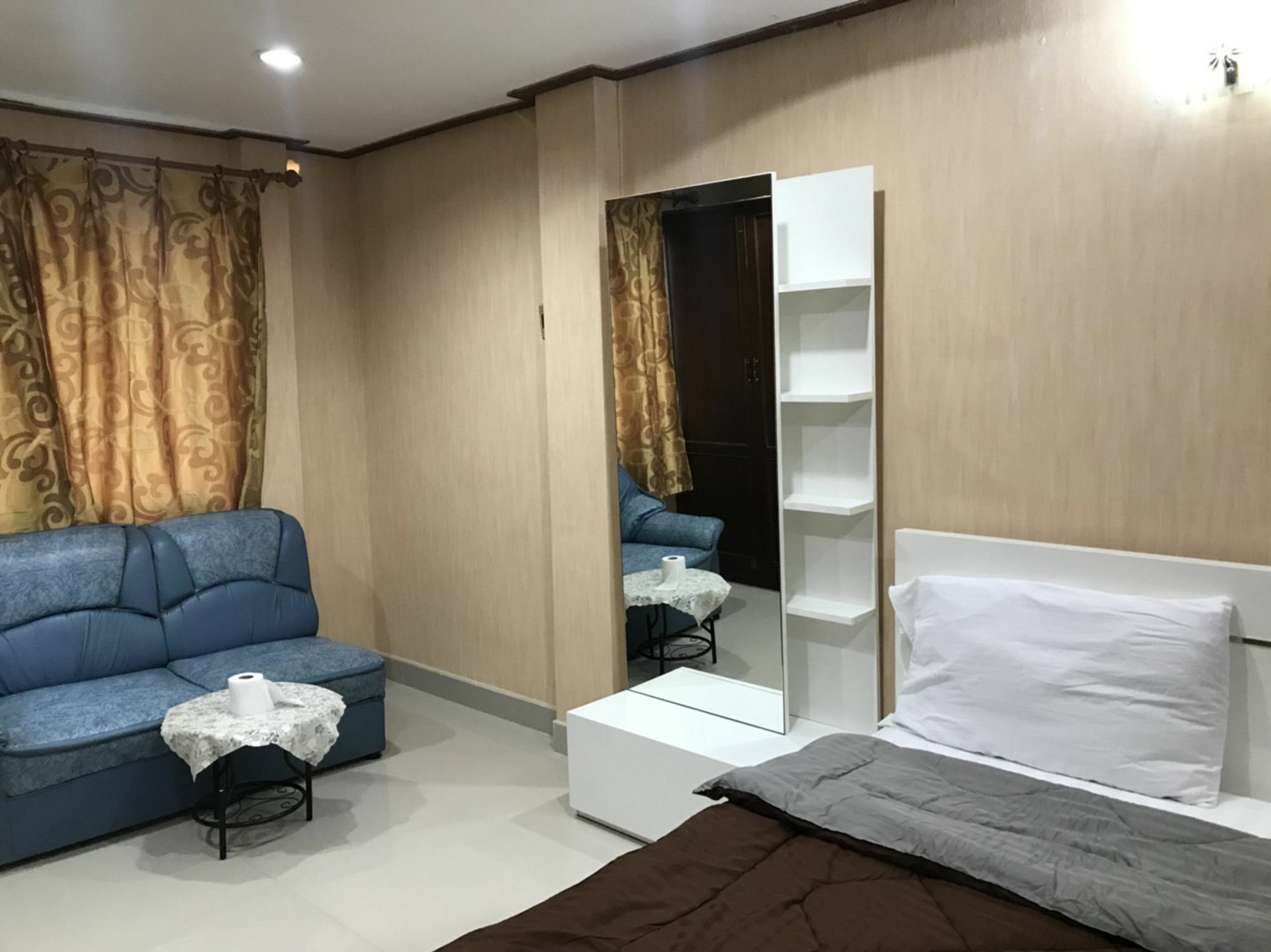 פאטאיה Oyo 75494 President Apartment מראה חיצוני תמונה